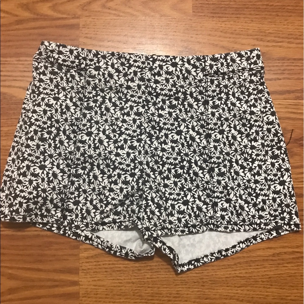 Bullhead Shorts SZ 1‎